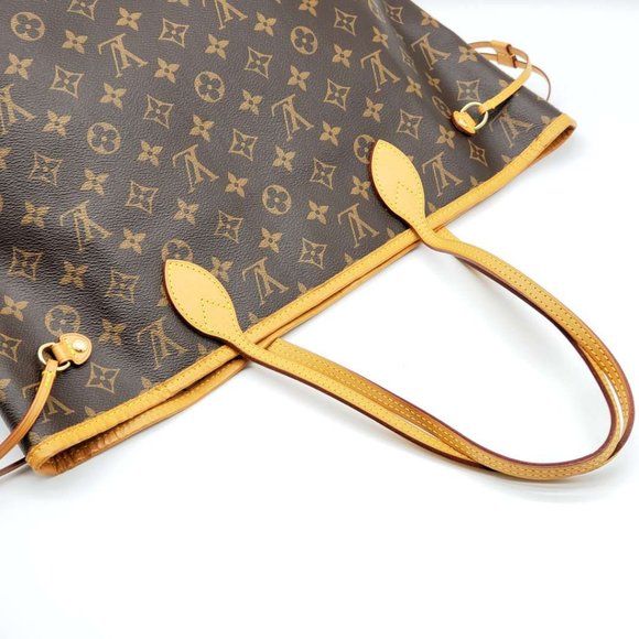 Louis Vuitton Neverfull MM Monogram Tote Bag - Picture 8 of 15